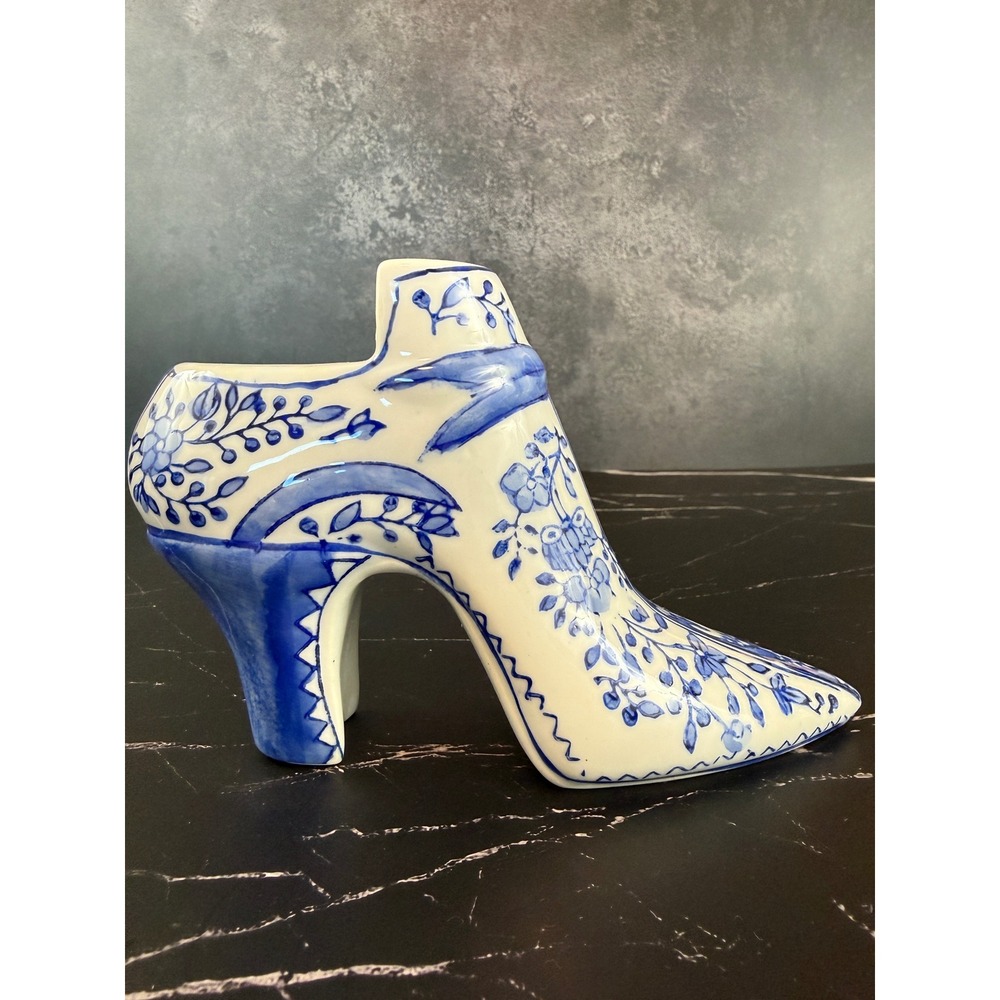The Canton Collection Decorative Victorian Toile Porcelain Shoe Blue and White - Picture 3 of 9